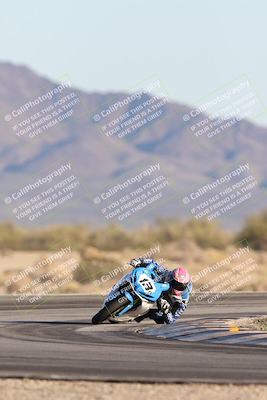 media/Dec-07-2025-CVMA (Sun) [[3e7d2de5dc]]/Race 16-Formula Middleweight/